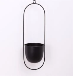 Be-Inspired® Hangende Bloempot Ovaal - Bloempot Binnen - Voor Hangplant – Plant Bloem Pot Met Opknoping – Plantenhanger - Plantenbak - Industrieel – Scandinavisch - Metaal - Zwart 11 Be-Inspired® Hangende Bloempot Ovaal - Bloempot Binnen - Voor Hangplant – Plant Bloem Pot Met Opknoping – Plantenhanger - Plantenbak - Industrieel – Scandinavisch - Metaal - Zwart -Tuinwinkel 1147x1200 1