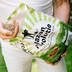 Pokon Gazon Revolutie - 12,5kg - Gazonmest / Graszaad / Bodemverbeteraar - Geschikt Voor 250m² - Binnen 15 Dagen Resultaat -Tuinwinkel 1200x1198 6