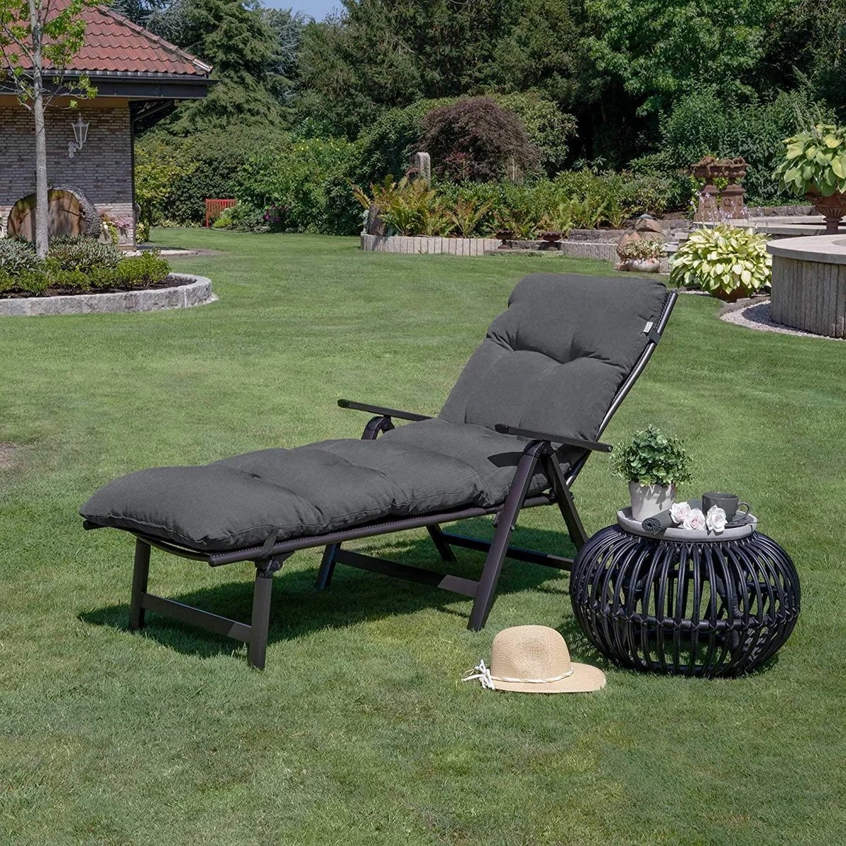 Beautissu Flair RL – Ligbedkussen Tuinkussen Ligstoel – Zonnebed Kussen Voor Tuin Meubelen 190x60x8 Cm Antraciet 2 Beautissu Flair RL – Ligbedkussen Tuinkussen Ligstoel – Zonnebed Kussen Voor Tuin Meubelen 190x60x8 Cm Antraciet - Afbeelding 2