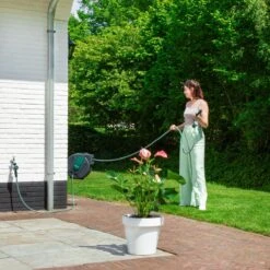 VONROC Automatische Slanghaspel – Incl. 25m Tuinslang, Aansluitslang, Spuitstuk, Koppelingen & Kraanaansluiting -Tuinwinkel 1200x1200 575