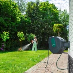 VONROC Automatische Slanghaspel – Incl. 25m Tuinslang, Aansluitslang, Spuitstuk, Koppelingen & Kraanaansluiting -Tuinwinkel 1200x1200 576