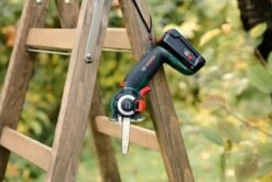 Bosch AdvancedCut 18 Microkettingzaag - Met 1 X 18 V Accu En Lader -Tuinwinkel 1200x800 117