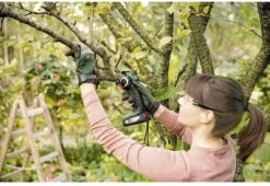 Bosch AdvancedCut 18 Microkettingzaag - Met 1 X 18 V Accu En Lader -Tuinwinkel 1200x825