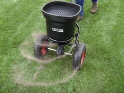 Kreator KRTGR9005 Strooiwagen - 300 Tot 370 Cm Strooibreedte - 23 Liter -Tuinwinkel 1200x900 13