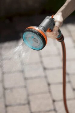 GARDENA - Comfort Broeskop - 5 Straalsoorten - Grijs -Tuinwinkel 800x1200 22