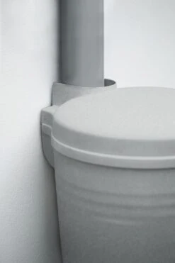 Elho Green Basics Rain Catcher 33 - Regenton Voor Balkonbuiten - Ø 33.5 X H 73.5 Cm - Grijs/Living Concrete 11 Elho Green Basics Rain Catcher 33 - Regenton Voor Balkonbuiten - Ø 33.5 X H 73.5 Cm - Grijs/Living Concrete -Tuinwinkel 800x1200 33