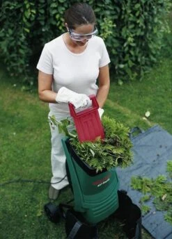 Bosch AXT Rapid 2200 Hakselaar - 2200 W - 90 Kg/u -Tuinwinkel 862x1200